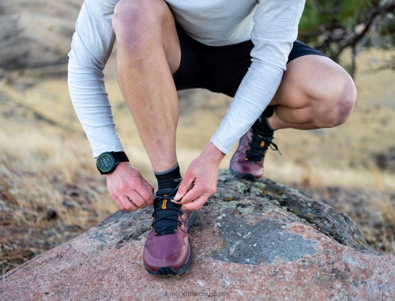 RUNVENTURE 4 Topo Athletic Men 8FZ0V96 Garnet/Black Footwear